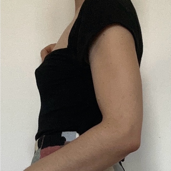 Black rayon top, multiple ways to wear - Picture 3 of 7